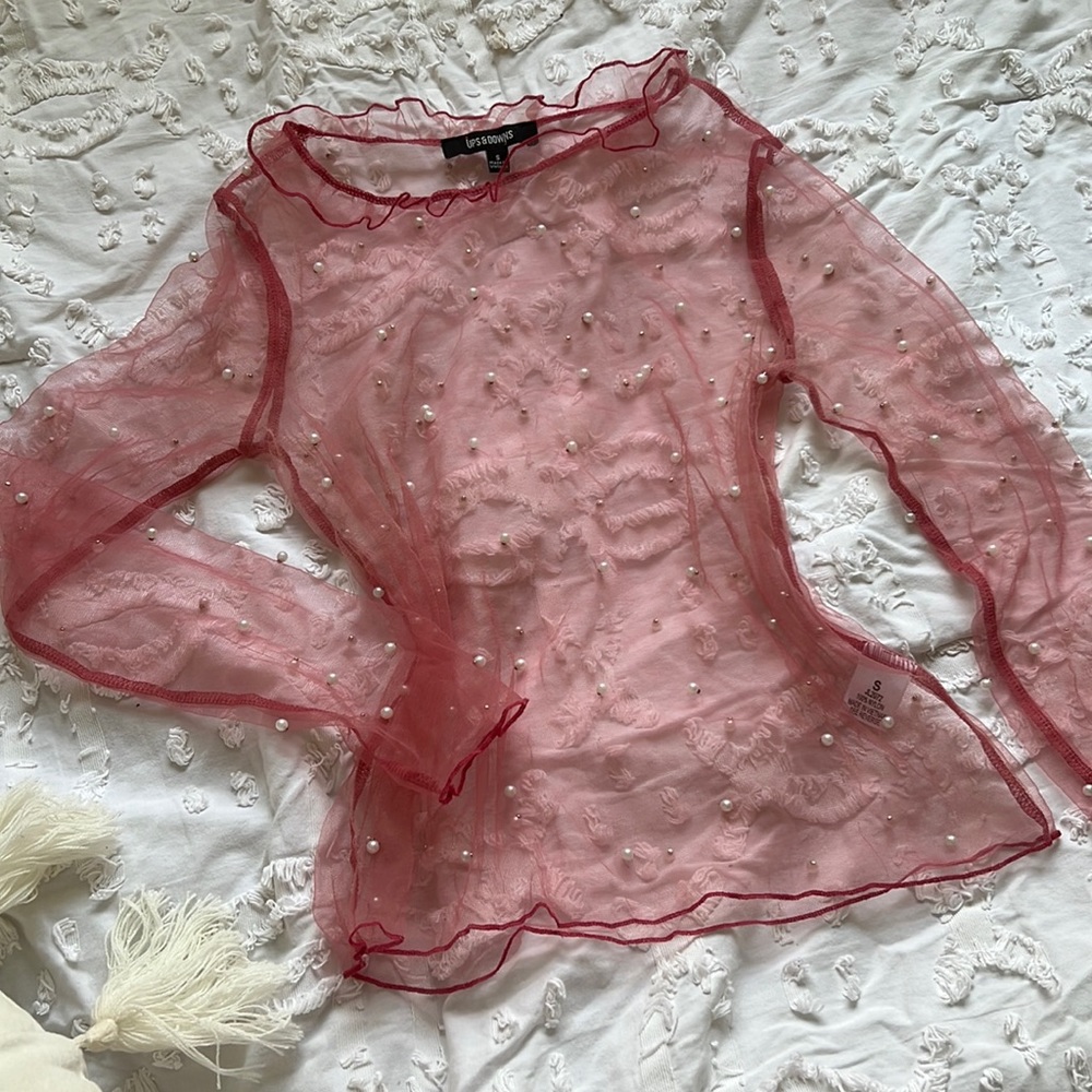 Mesh pearls top